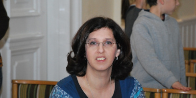 NID-3358_iro_olvaso_003.JPG