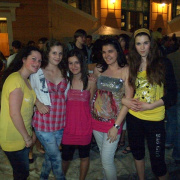 NID-1615_Kerti_party00005.jpg