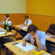 NID-2483_erettsegi 016.JPG