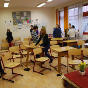 iskolapadok_szekek05.JPG