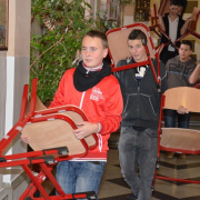 iskolapadok_szekek05.JPG