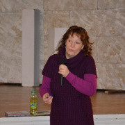 iro_olvaso02.JPG