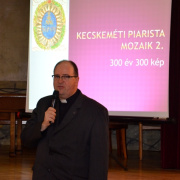 NID-6059_vendegek100.JPG