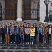 NID-5461_20140425_2017B_Budapest-maskepp_03.jpg