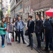 NID-5461_20140425_2017B_Budapest-maskepp_06.jpg